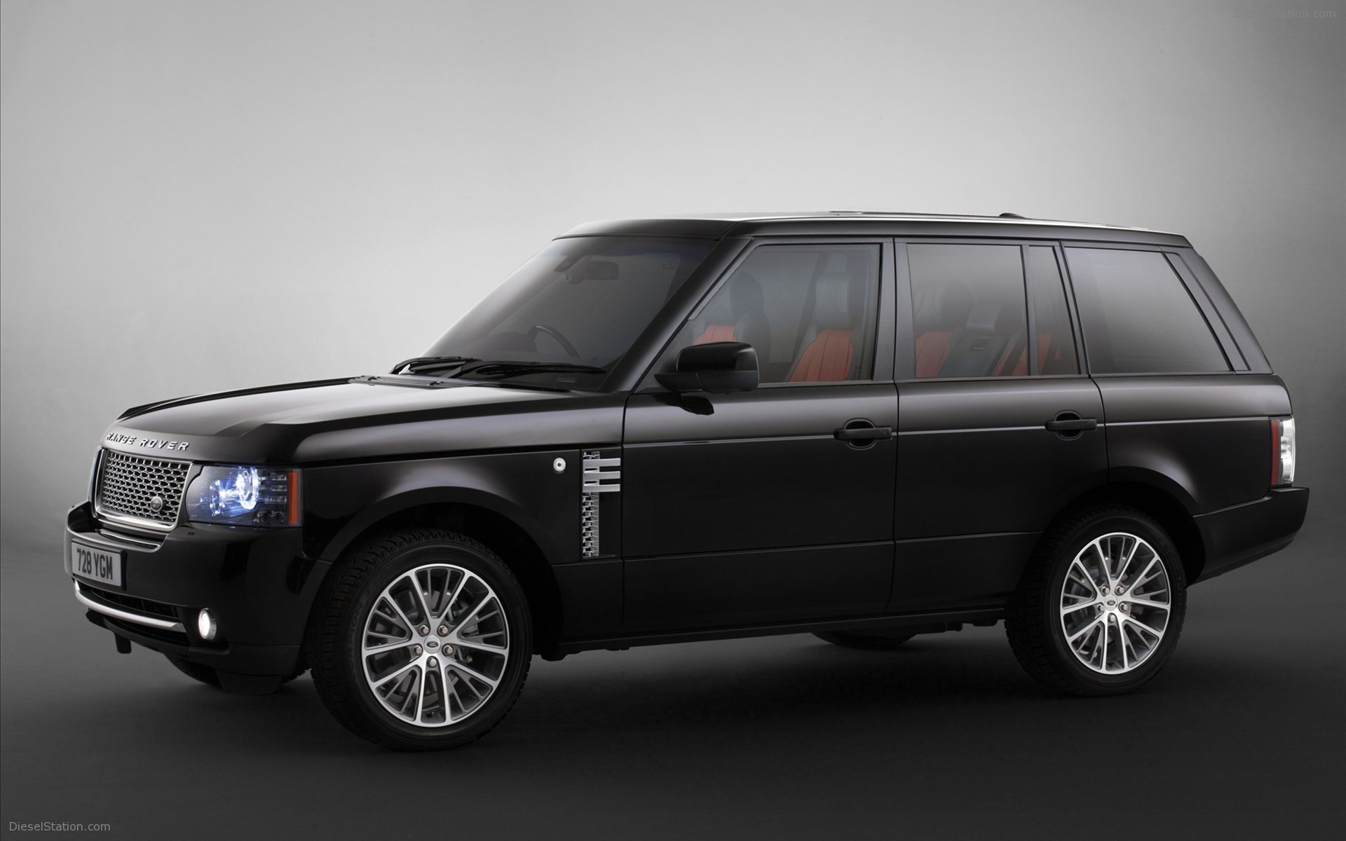 Land Rover Range Rover Black Edition 2011 Land Rover Range Rover Black Edition 2011